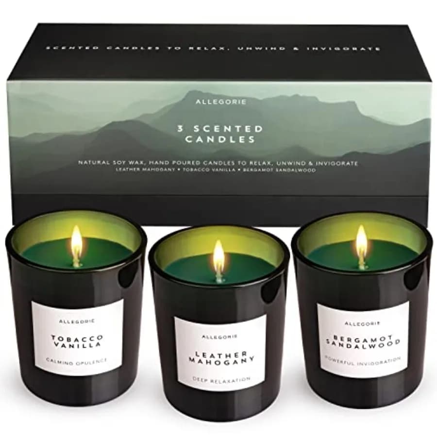 Set di Tre Candele Profumate per Uomo con Fragranze Maschili di Bergamotto e Legno di Sandalo. Pelle e Mogano, Tabacco e Vaniglia 3 x