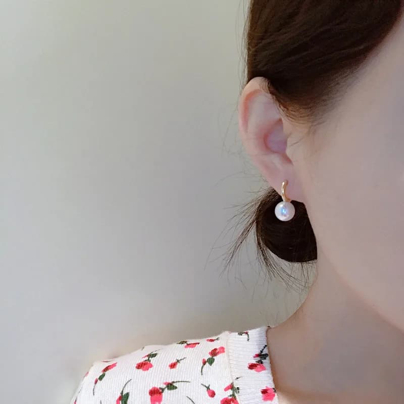 Orecchini a cerchio in argento sterling 925 alla moda di nuova vendita calda per le donne Orecchini a cerchio in vero argento