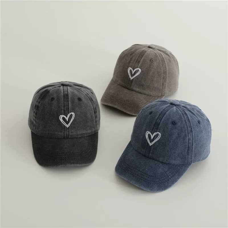 New Baby Embroidery Love Baseball Hats Retro Boy Girl Protection Solar Hat Solid Kids Beret With Visiera Outdoor Holiday Children Cotton Caps