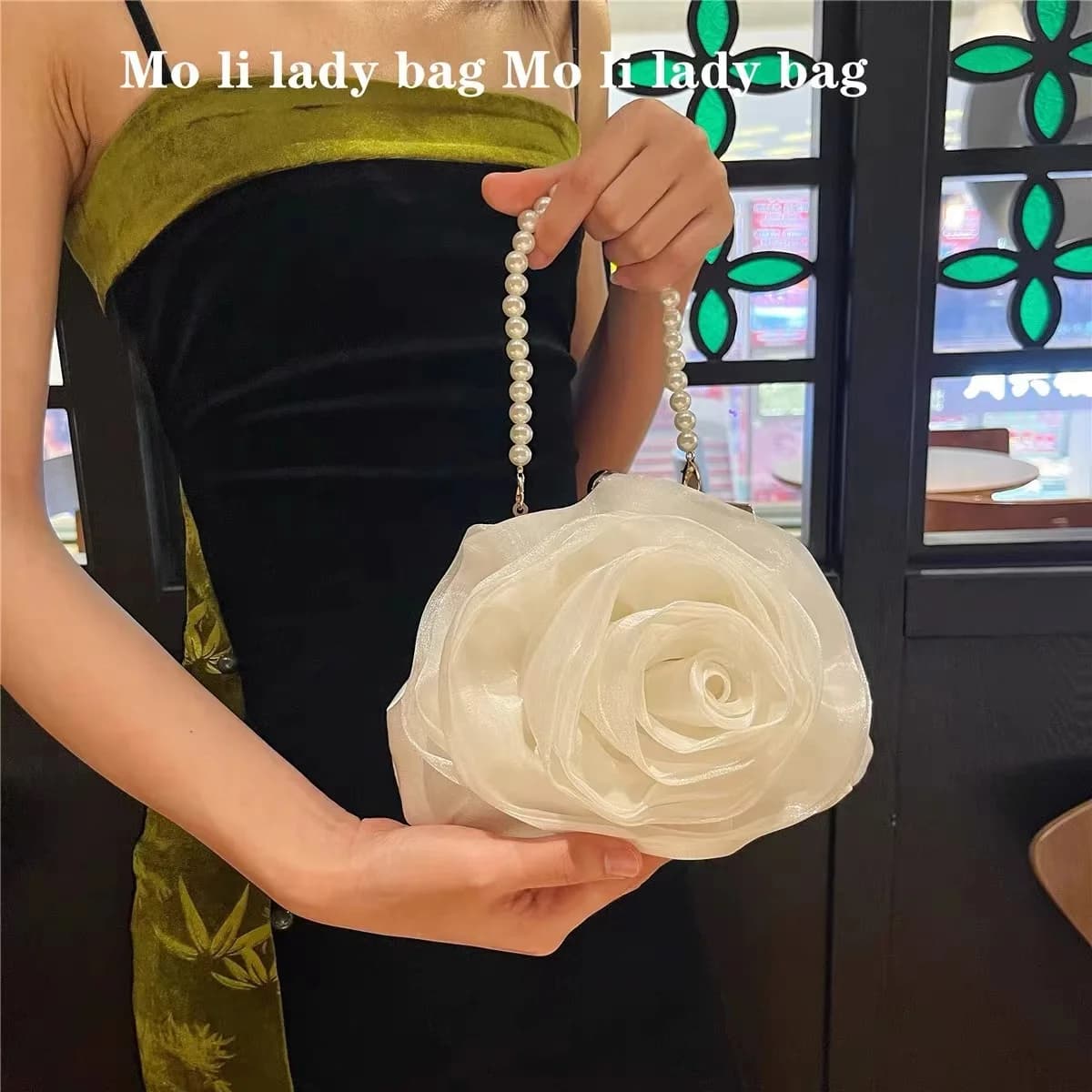 Borsa a mano floreale in raso di design di lusso borsa da sera elegante da donna borsa a tracolla con perline di perle per feste di matrimonio