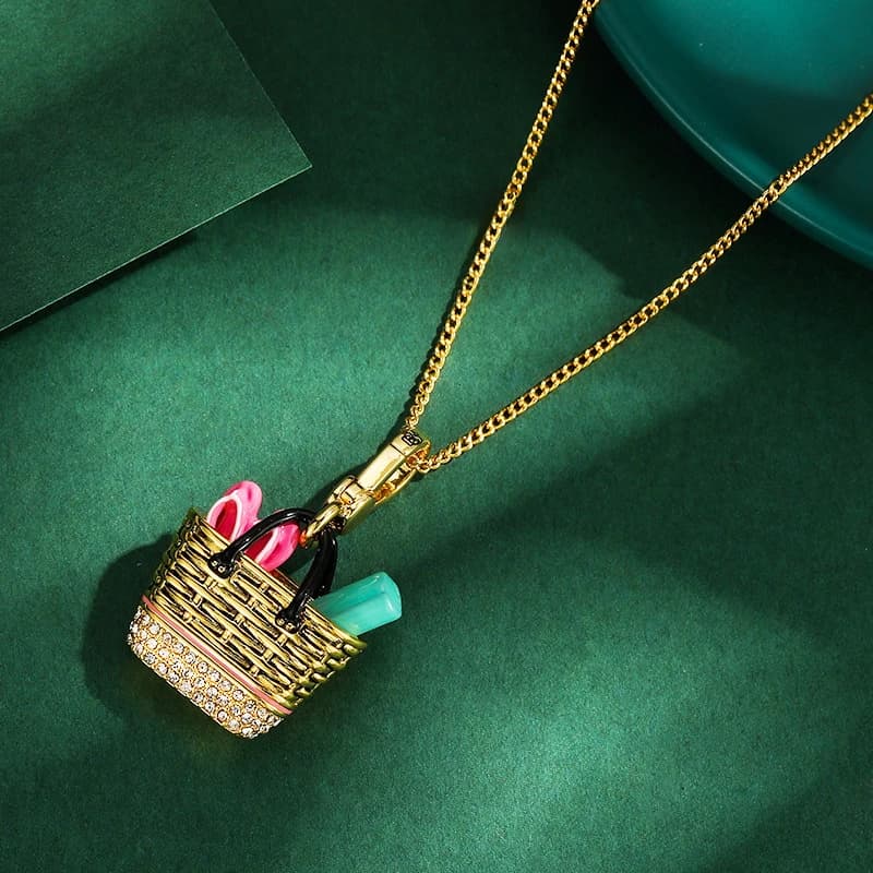 1 piece European and American Fashion Metal Lavabo Pendant, enamelled slippers, yoga mat, beach bag, custom necklace
