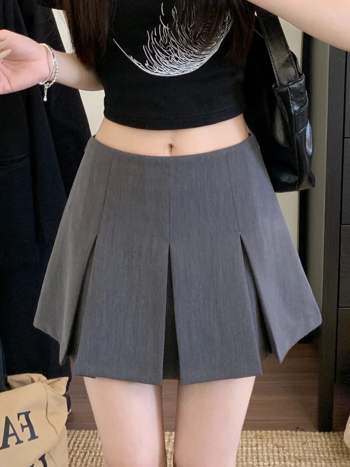 High Waist A-Line Skirt plus Size College Style Age-Defying Design Sensation Pleated Short Skirt for plus Size Women