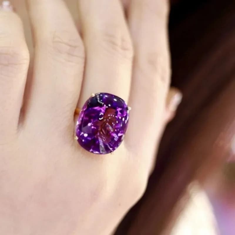 Simple Light Luxury Elegant Glamorous Purple Light-Reflecting Ring, Jewelry Suitable For Banquet, Vacation And Holiday Gift