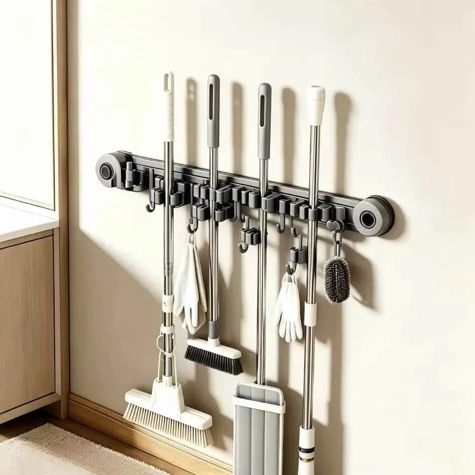 No Drill Suction Cup Wall Hook Household Mop Broom Holder Washroom Storage Organizer