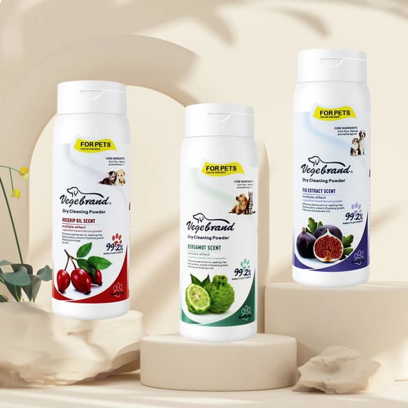 Shampoo secco in polvere per animali domestici da 150 g per cani e gatti - Pulizia senza acqua ed eliminazione degli odori - Polvere da bagno per animali domestici a base vegetale