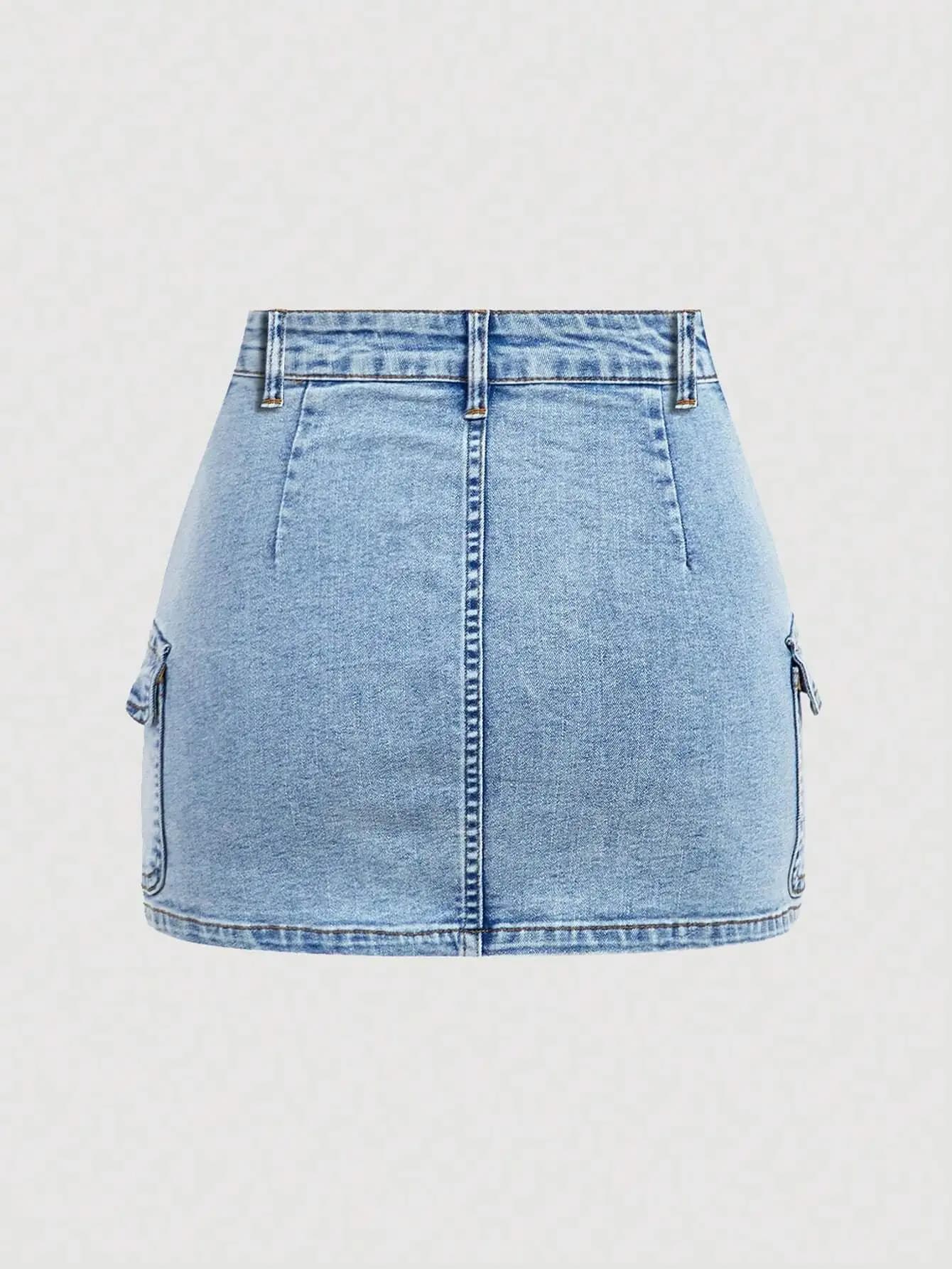 Minigonna in denim con tasche a patta per donna