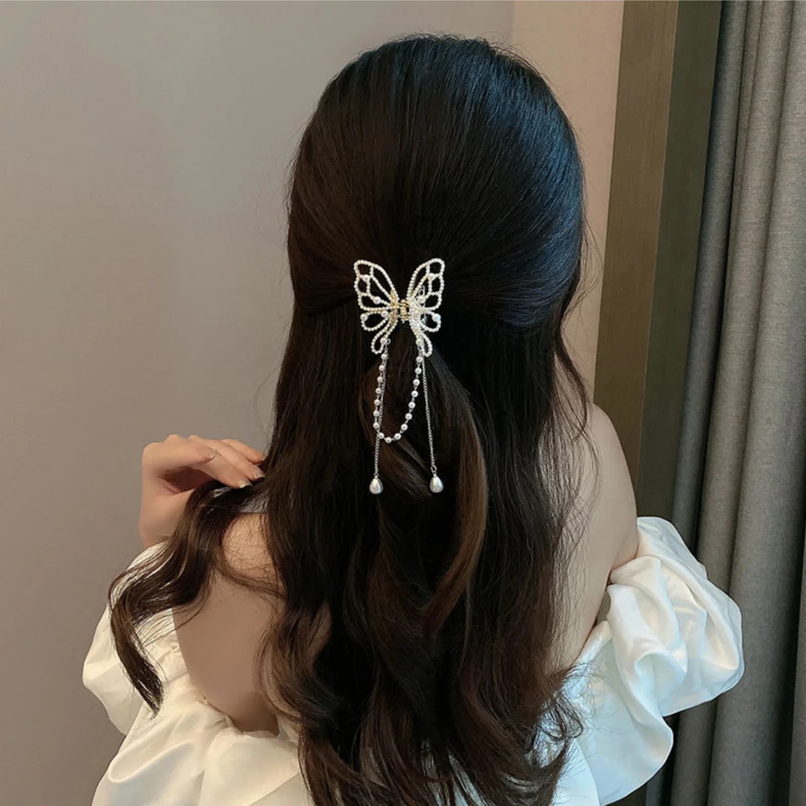 1 fermaglio per capelli a forma di farfalla con perle per donna, elegante fermaglio per capelli a forma di farfalla con perle finte e frange, accessorio per capelli alla moda.