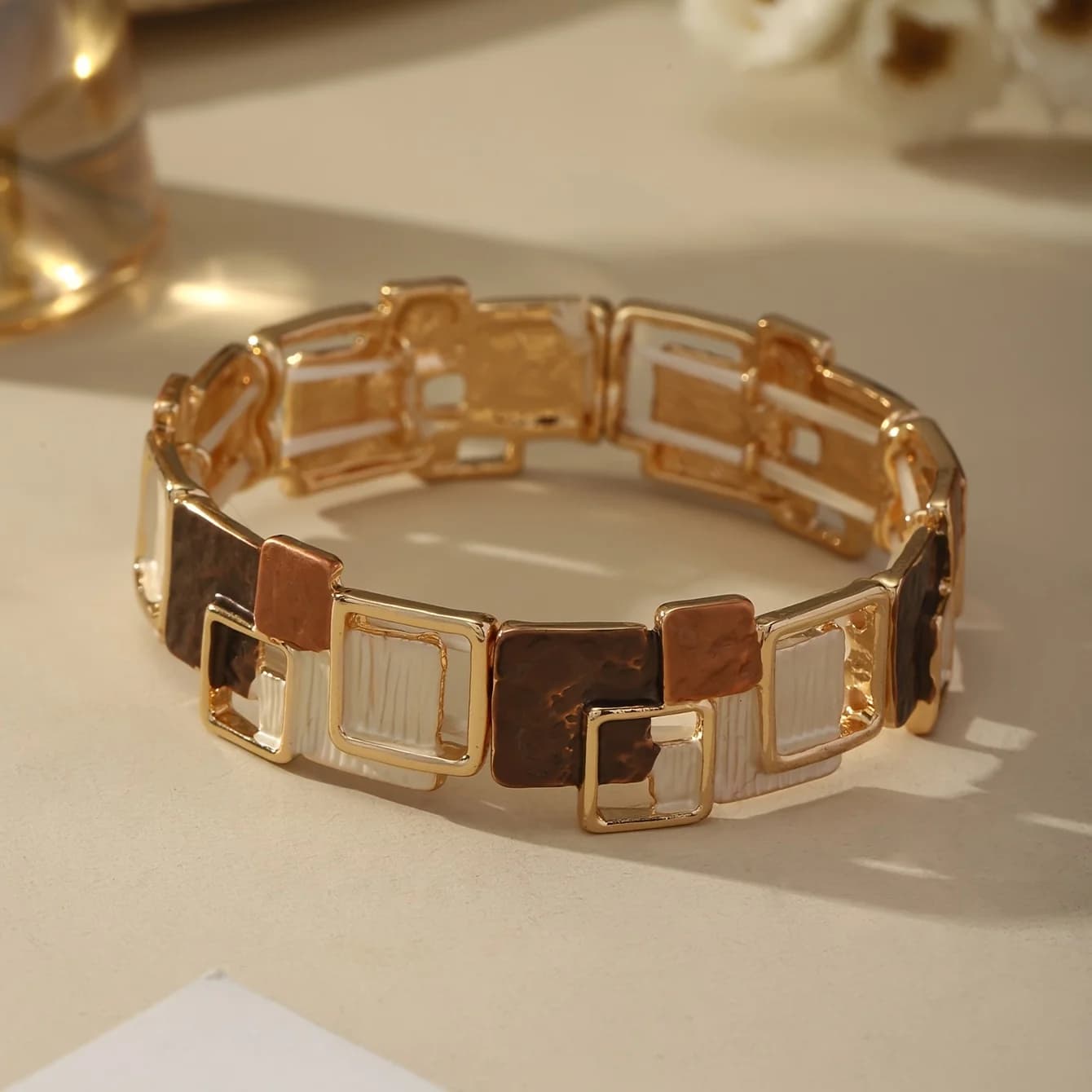 Elegant Ladies Gold Geometric Square Bracelet - Simple Vintage Design, Enamel Finish, Zinc Alloy, Perfect for Everyday Wear, Parties and Gifts
