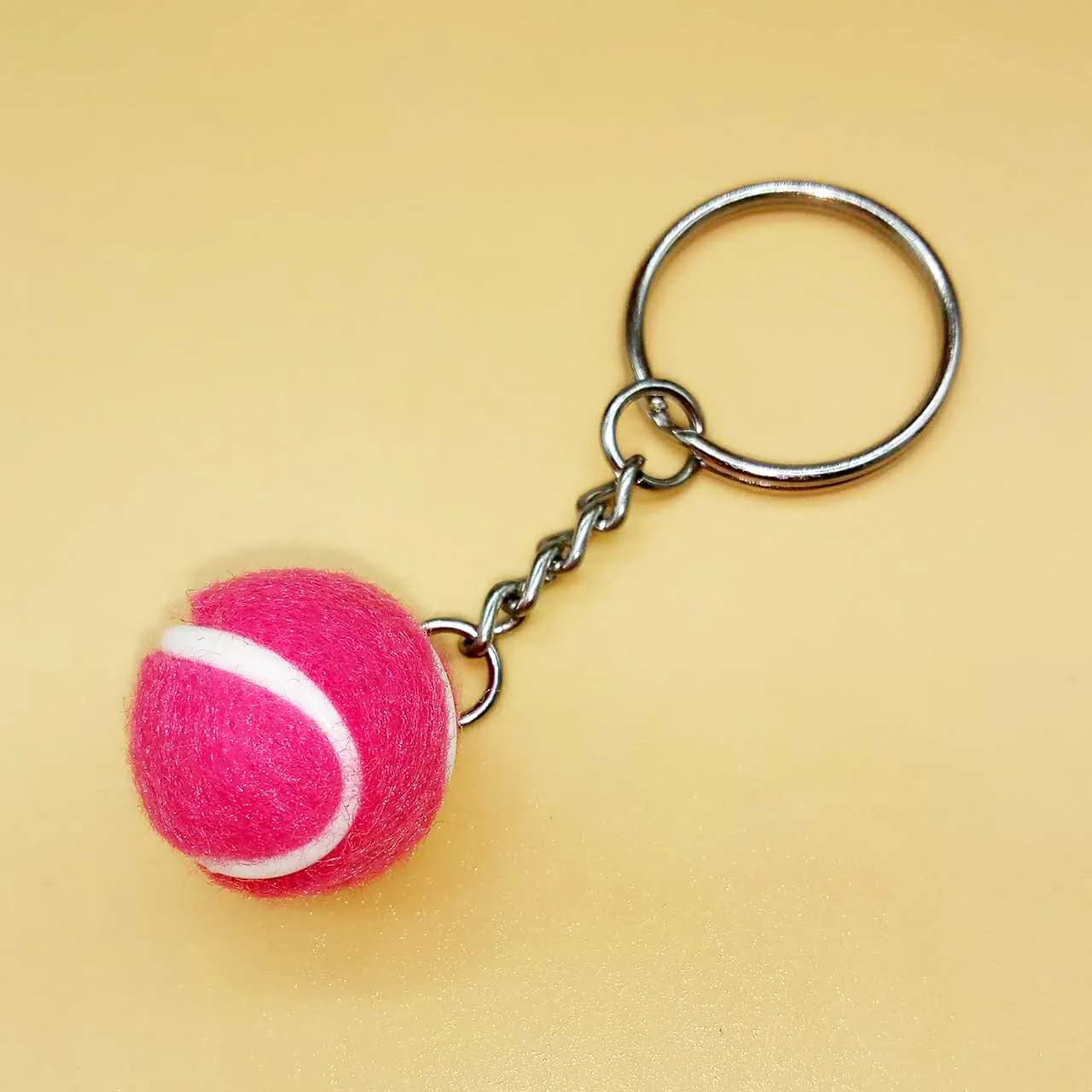 Portachiavi a 6 colori con pallina da tennis Portachiavi in metallo Portachiavi per auto Portachiavi con catena sportiva pendente a colori in nastro