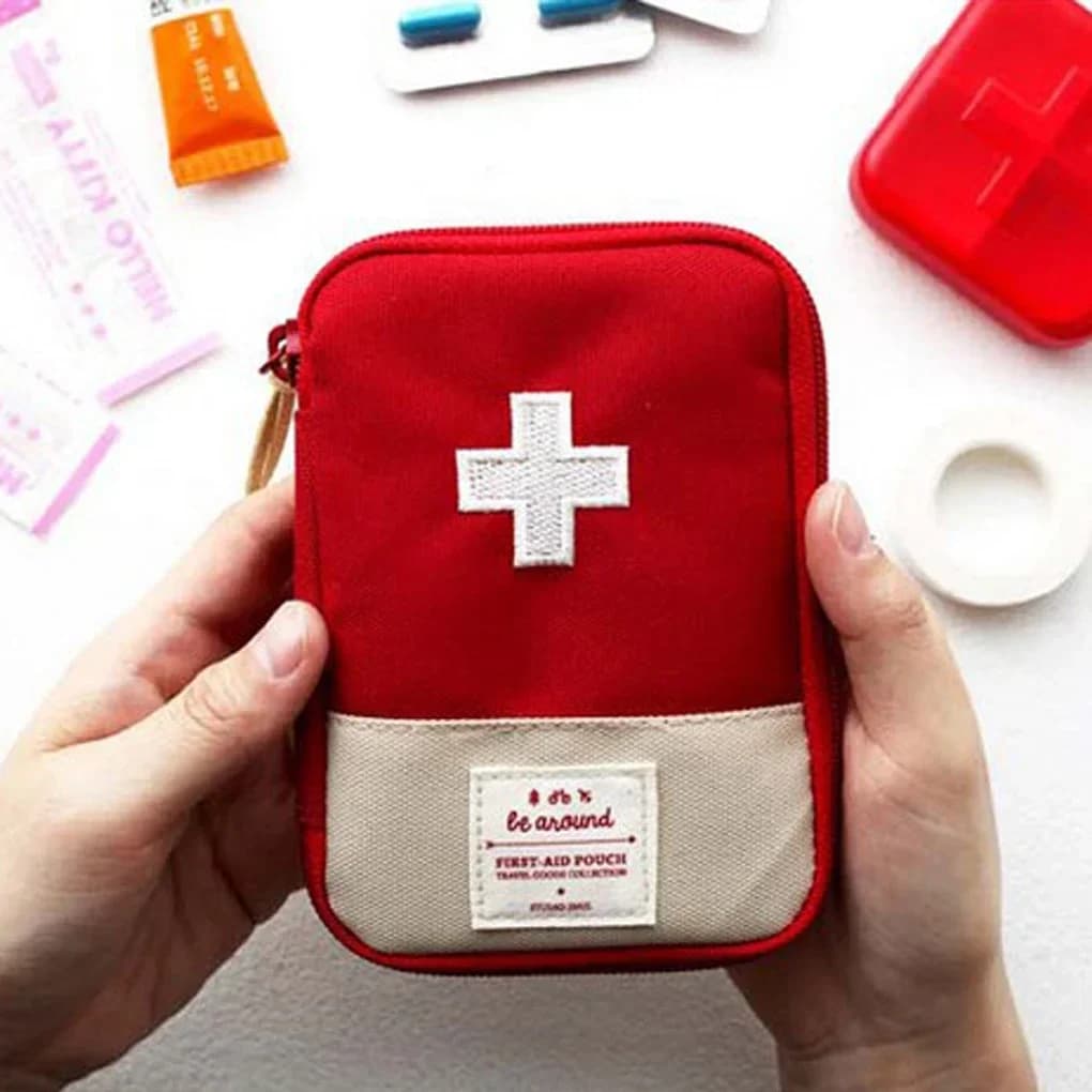 Cute Mini Portable Emergency Kit, Organizer for Medium Emergencys, Medical Storage Bag for Domestic and Outdoor Use