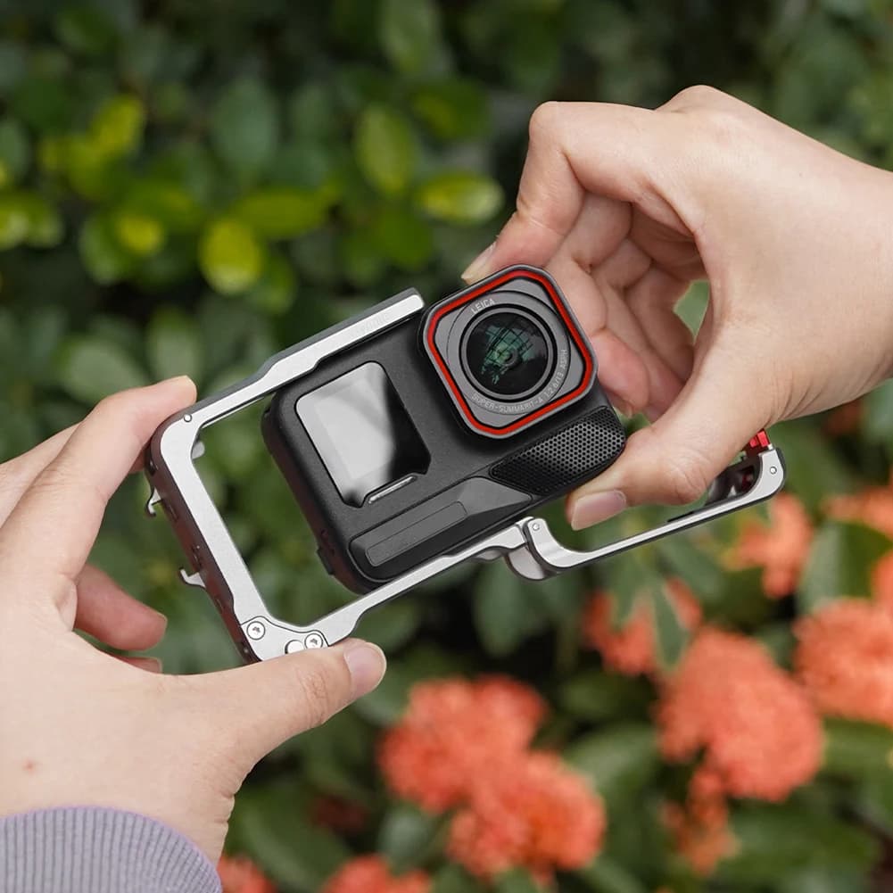 Aluminium alloy cage with cold shoe attachment, Insta360 Ace Pro/Insta360 Ace Pro 2 camera protective case