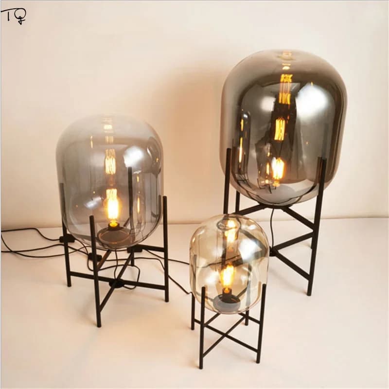 Lampada da tavolo individuale in vetro trasparente/grigio/ambra di design LED E27 Luci da scrivania moderne Soggiorno/stanza modello Ristorante Sfondo