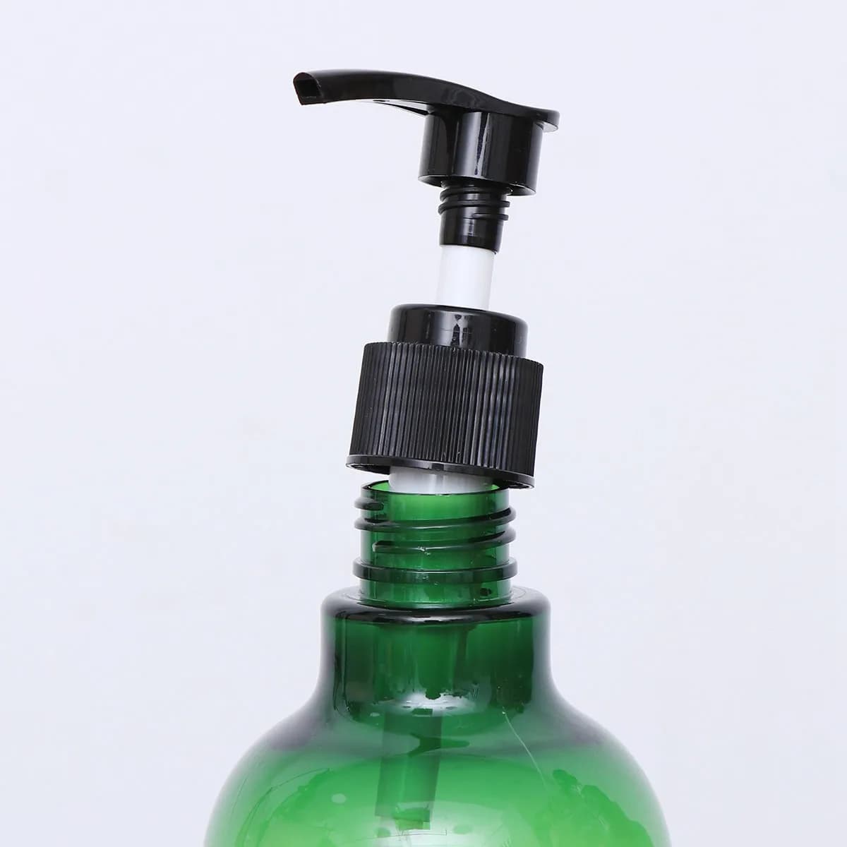 2 flaconi ricaricabili da 500 ml per shampoo con pompa a pressione, in PET PP, dispenser liquido da viaggio per bagnoschiuma e sapone mani