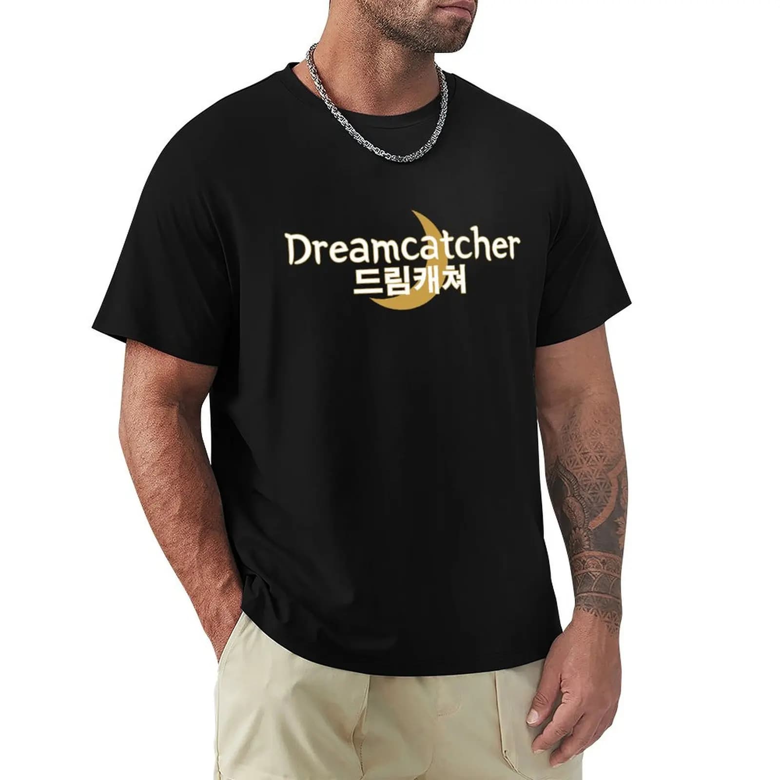Dreamcatcher - Korean Text with Moon on Black T-Shirt Large Size Loose Casual Tee