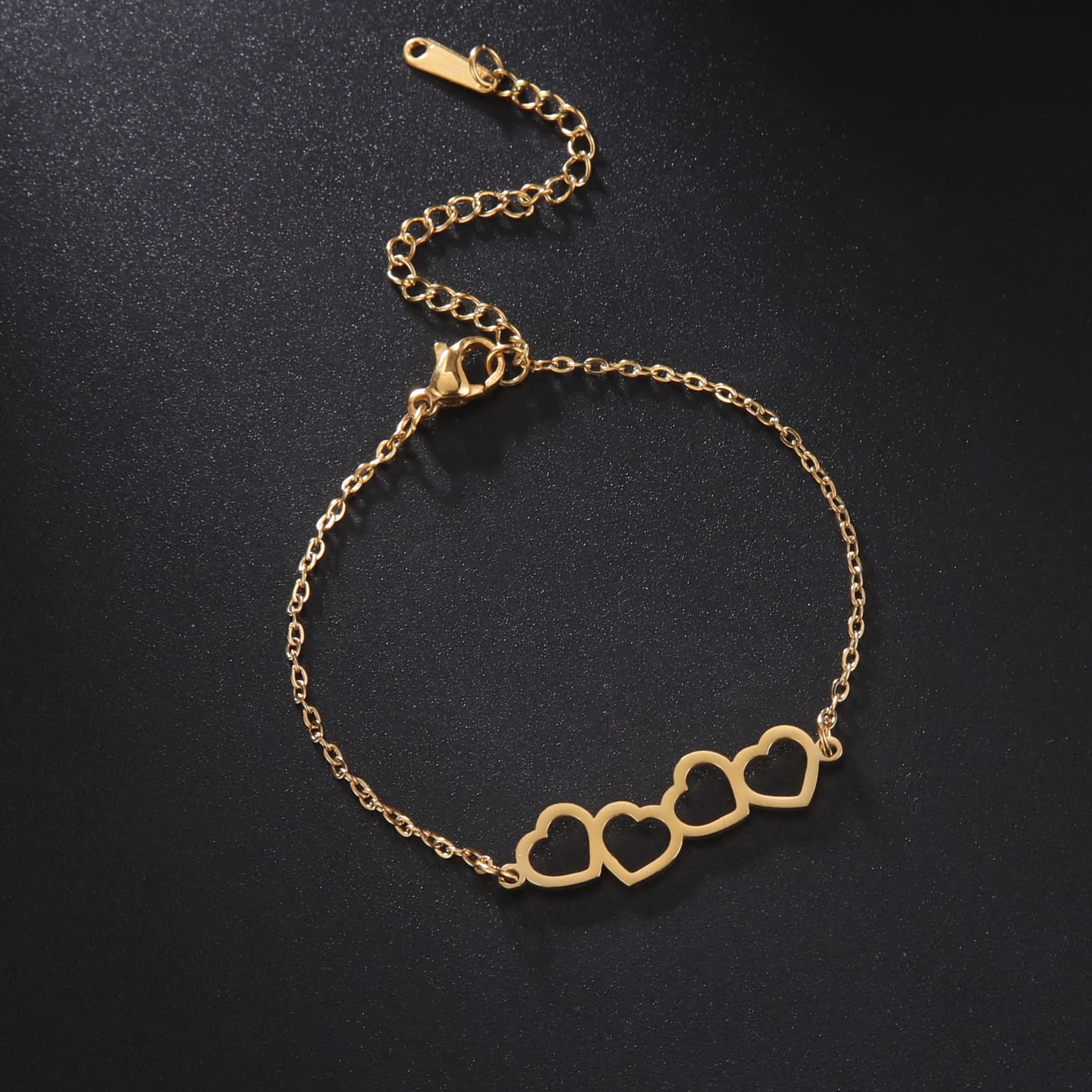 Bracciale a cuore cavo collegato in acciaio inossidabile da donna dolce romantico semplice braccialetto a forma di cuore regalo di gioielli di San Valentino