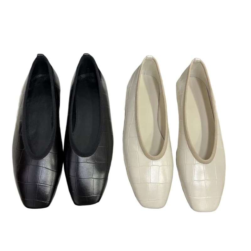 Scarpe basse da donna Stile semplice Calzature leggere e comode Mocassini Suola morbida Slip-On Flats per passeggiate lunghe AK0224
