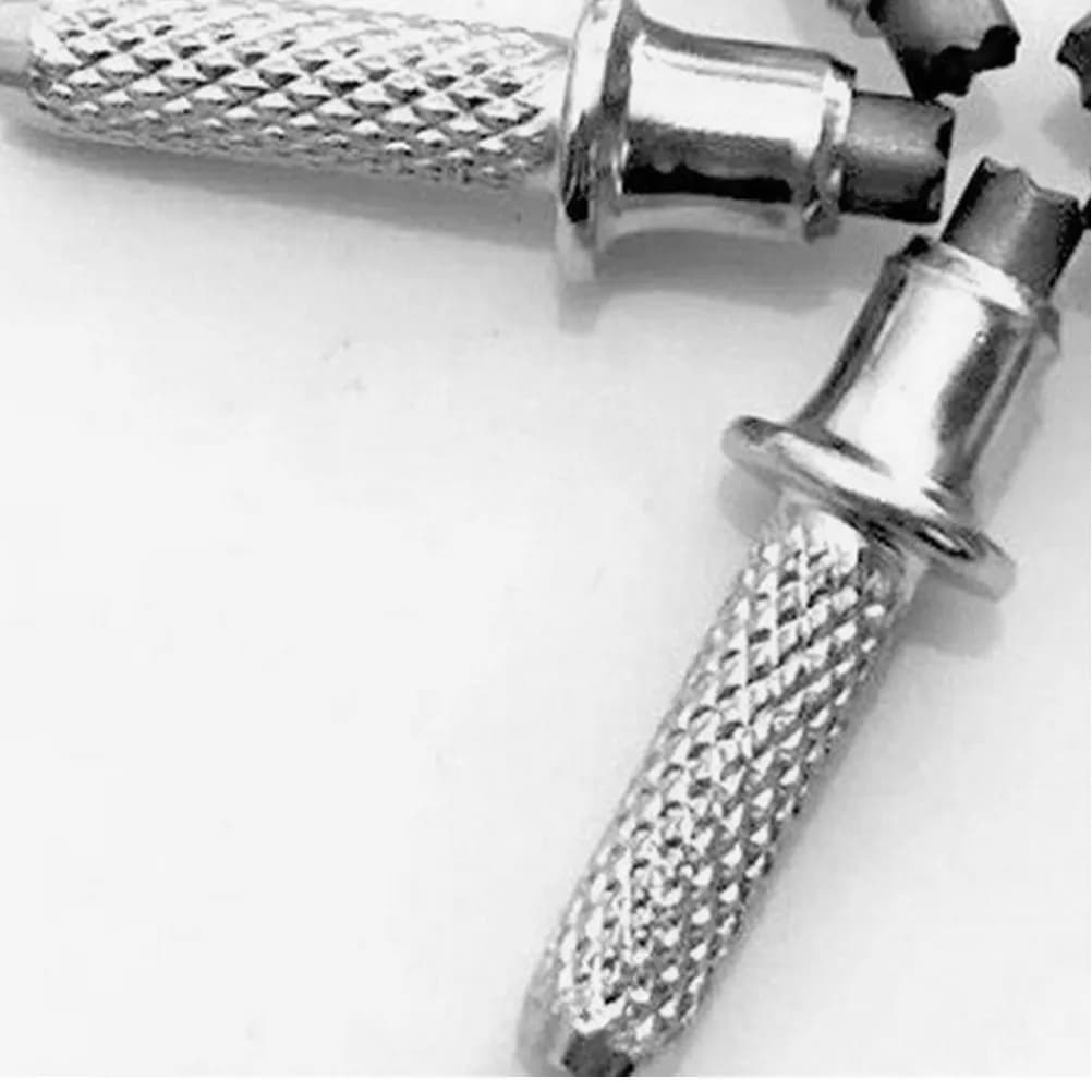 4 Pezzi Punte di Ricambio in Metallo per Bastoncini da Trekking, Accessori in Acciaio al Tungsteno, Kit di Riparazione per Bastoncini da Sci