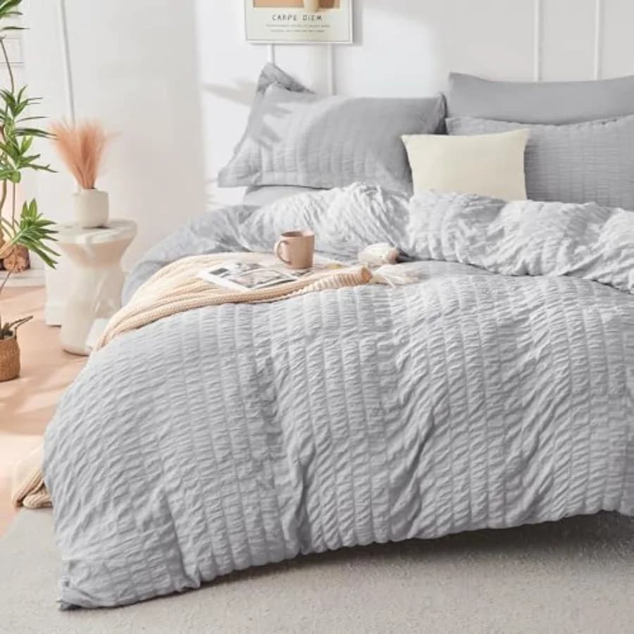 Light Grey Duvet Cover Queen Size, Ultra Soft 3-Piece Seersucker Duvet Cover Set with Zipper Closure, Soft Brushed Microfiber B