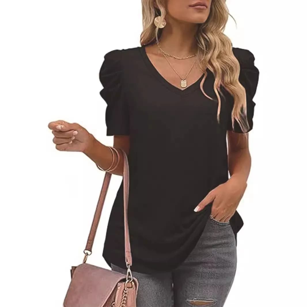 T-shirt casual con scollo a V e orlo curvo, manica a sbuffo, top a maniche corte