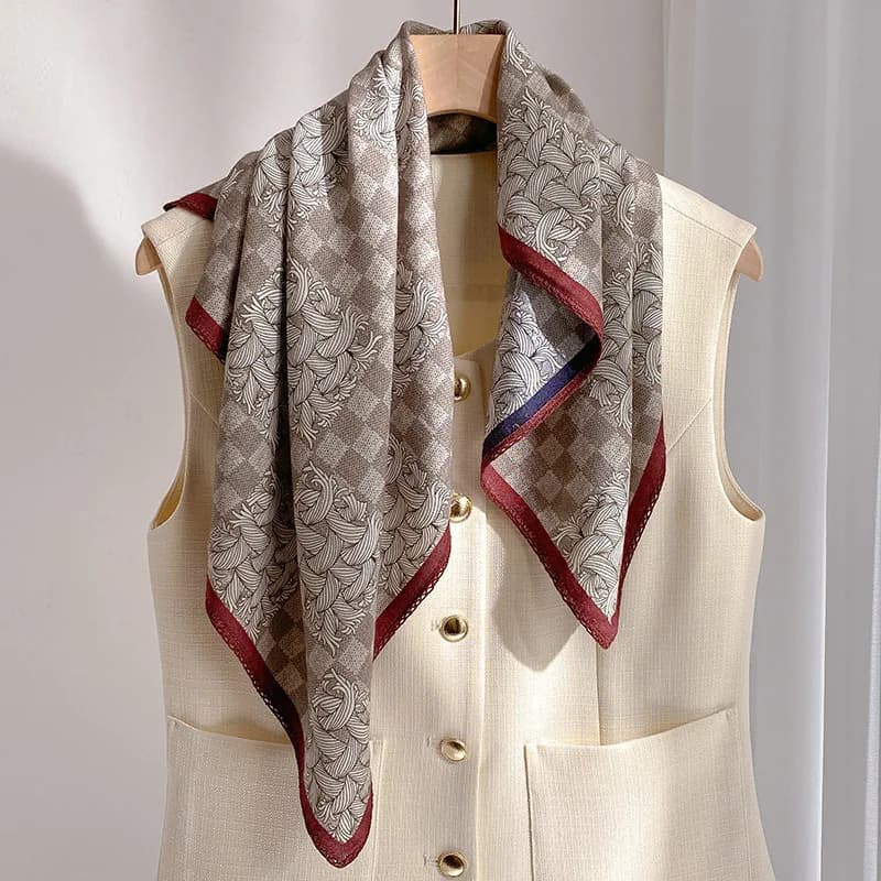 Italian High-end Silk Wool Scarf, Women's Spring and Autumn Hooked Silk Wool Square Scarf, Dual-purpose Scarf