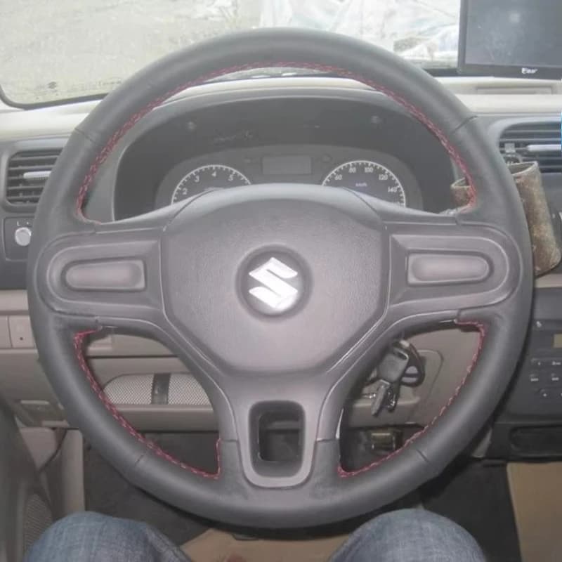 Per SUZUK Wagon R 2010-2012 Coprivolante in vera pelle nera cucito a mano Ricambi auto