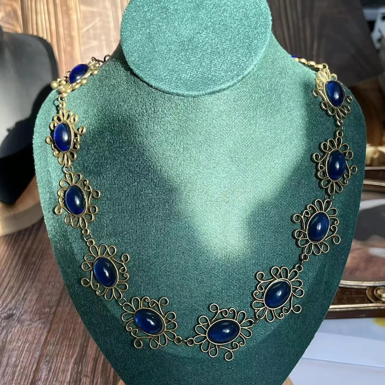 Historical Queen Anne Boleyn Handmade Earrings Bracelet Tudor Style Red Blue Necklace Costume Accessories