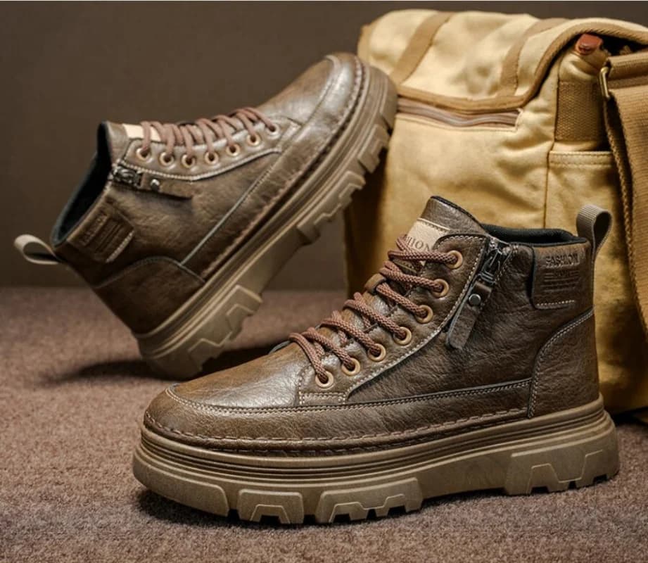 Stivali da uomo Scarpe sportive mid-top in pelle autunnale Stivaletti di nuova moda Stivali da trekking casual all'aperto Scarpe Sneakers da uomo