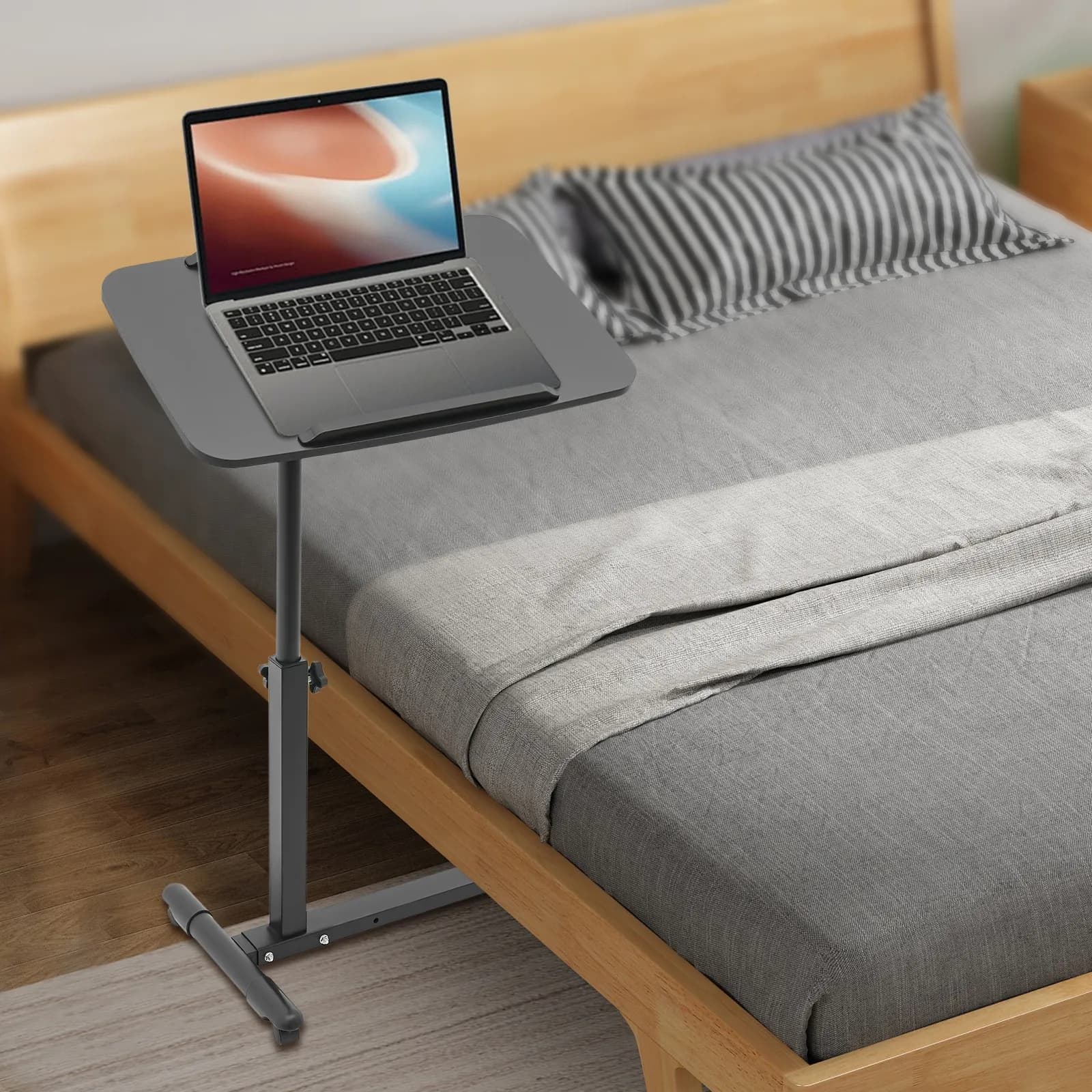 Scrivania Mobile Regolabile con Ruote per Laptop, per Uso Ospedaliero e Domestico, con Regolazione dell'Altezza