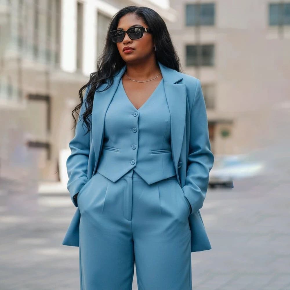 Completo da Donna su Misura a 3 Pezzi: Giacca, Pantaloni e Gilet, Abbigliamento Formale da Lavoro Elegante, Monopetto