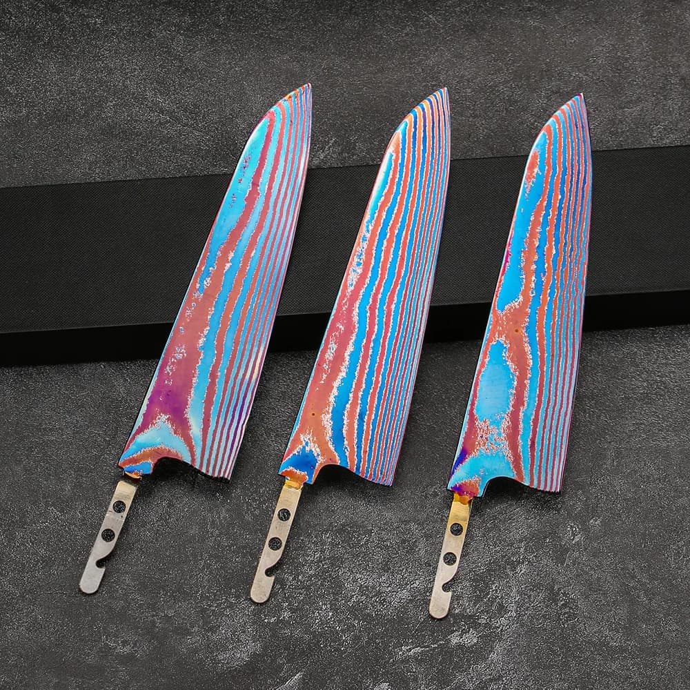 Lama per coltello Timascus Lama per coltello da chef in acciaio di Damasco al titanio, kit per la creazione di coltelli da cucina vuoti Super affilato senza manico