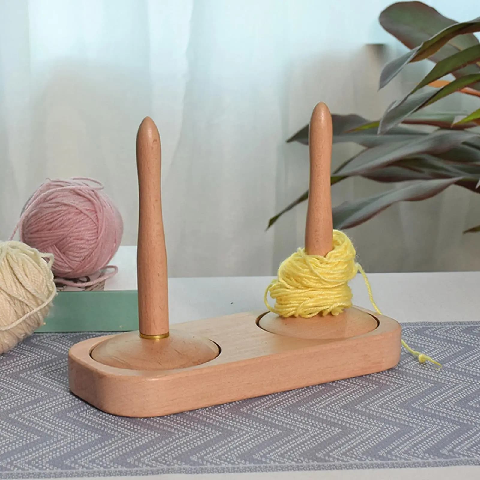Yarn Holder Weaving Spinner Tool Portable Wooden Yarn Holder for Winding Home Studio Workplace Weaving Hobby Handcrafting