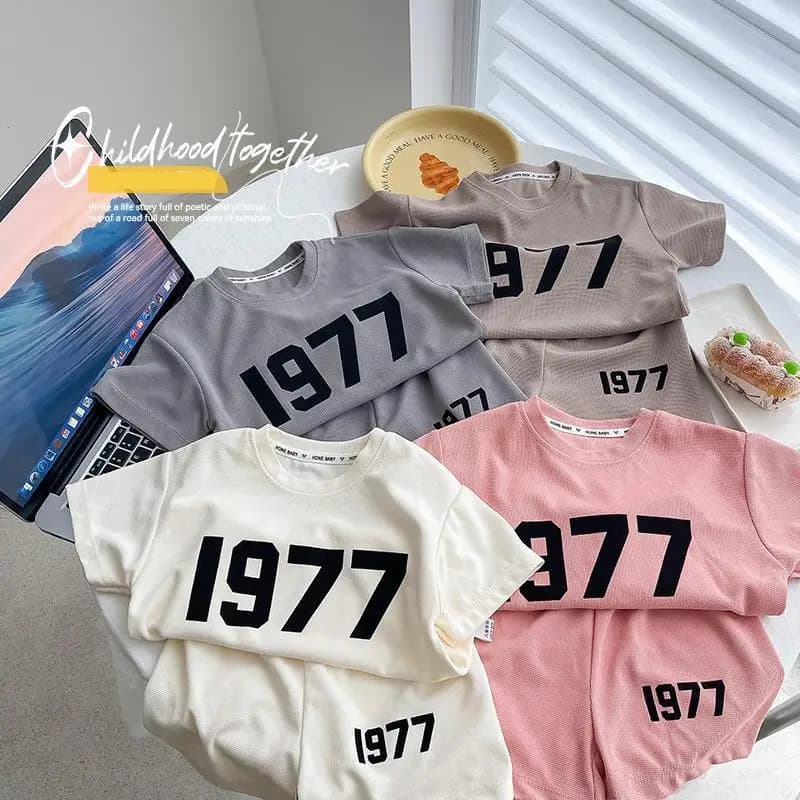 Trendy Solid Color Two Piece Sets Summer Clothing Girls And Boys Casual Loose Short Sleeve Tshirt+Shorts Fashion Sports 2pcs