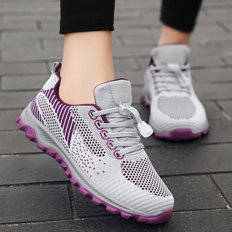 2025 Scarpe da ginnastica da donna Piattaforma di moda Scarpe sportive casual con lacci Comode scarpe da corsa da donna Scarpe vulcanizzate Calzature femminili