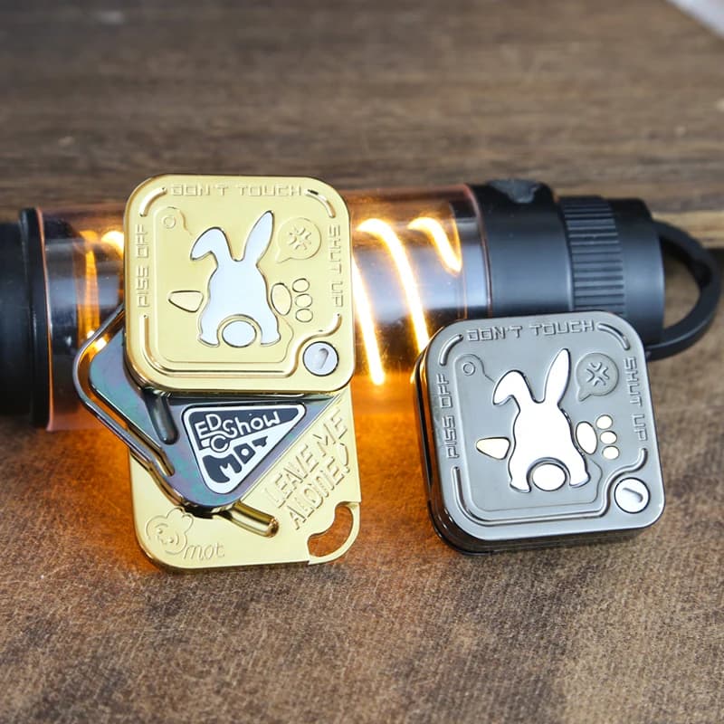 Romanzo Grumpy Rabbit EDC Fidget Slider Spinta laterale a tre strati Forchetta magnetica Agitarsi Giocattolo Giocattolo antistress Giocattolo ADHD Regali