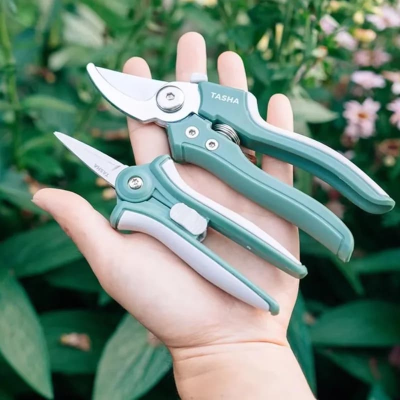 Professional Garden Mini Scissors for Powering, Portable Scissors for Floral Compositions, Plant Cutting Tool and Bonsai