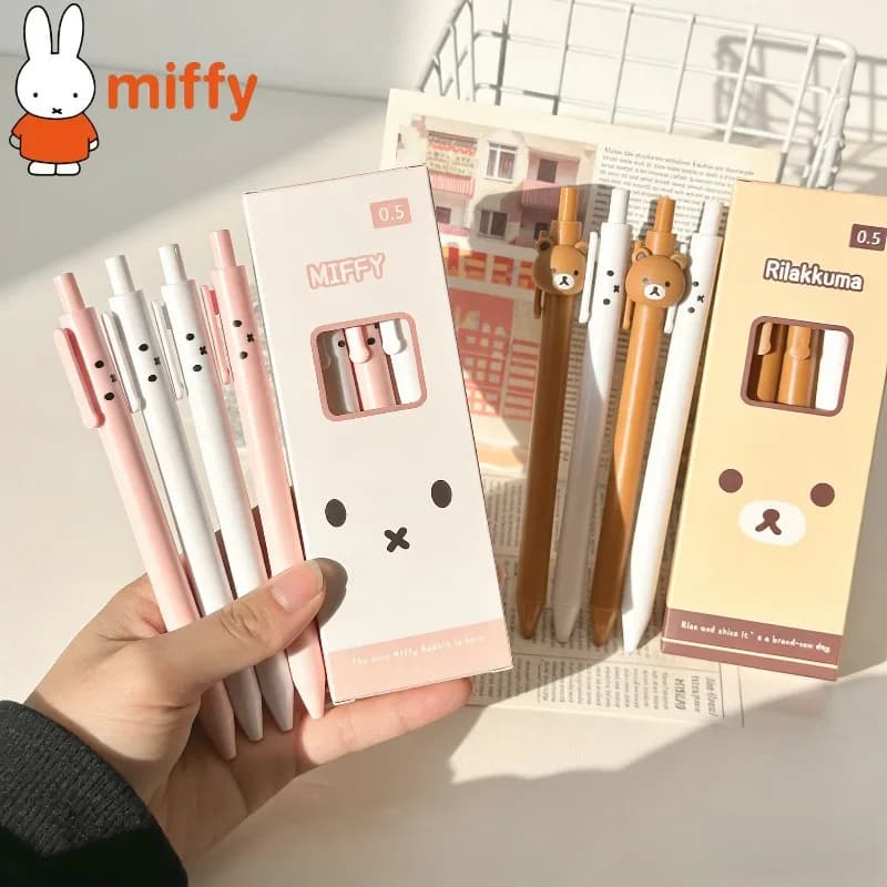 4 penne gel carine Miffy e Rilakkuma – punta fine da 0,5 mm, scrittura fluida, penne a forma di cartone animato Kawaii per la scuola e come regalo per forniture per ufficio