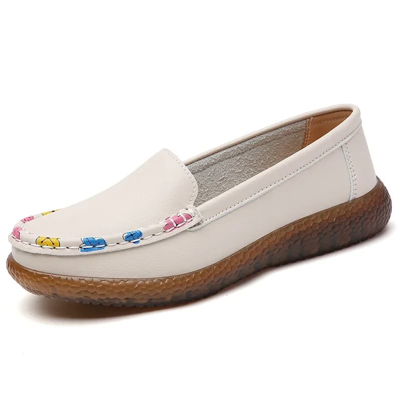 Nuove scarpe da donna in vera pelle 100% di grandi dimensioni, piatte, casual, per la primavera e l'autunno, mocassini da mamma.