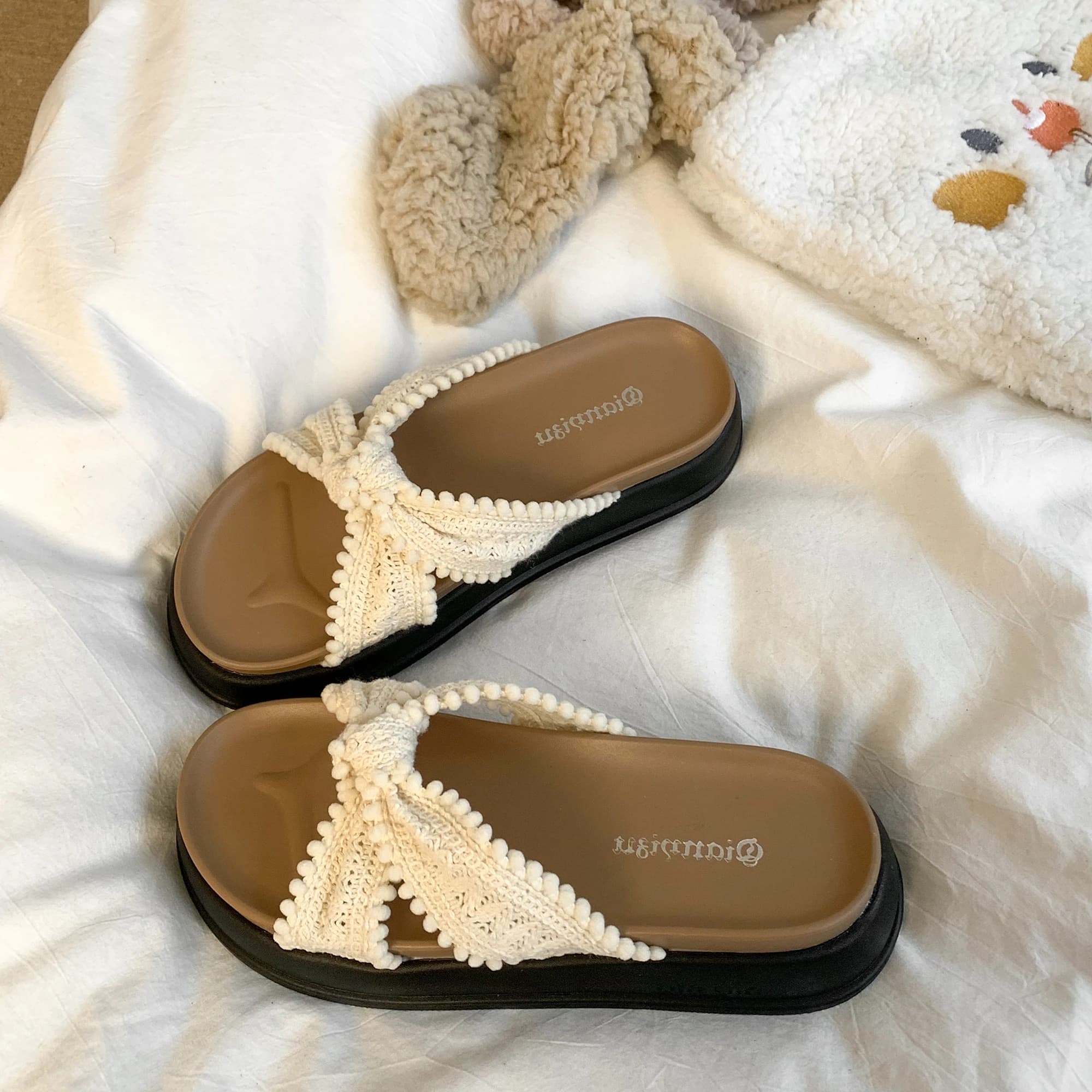 Beach Sandals Women's Outdoor Wear Cross Band Thick Heel Summer Slippers Bohemian Style Hollow out Korean Style Flat Sandals