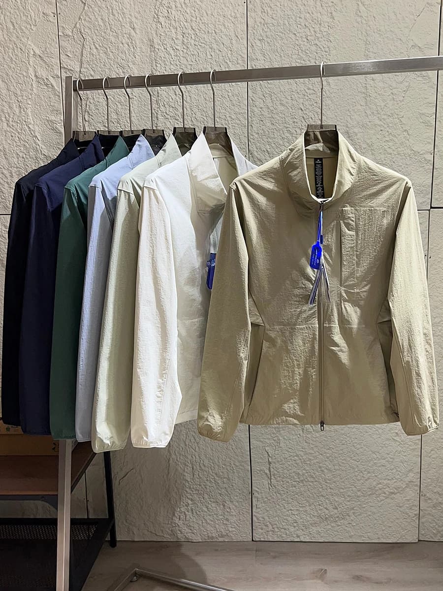 Lightweight 3D Tailored Men's Business Commuter Jacket Outerwear Spring Seasonal Casual Style Zipper Closure Standard Fit