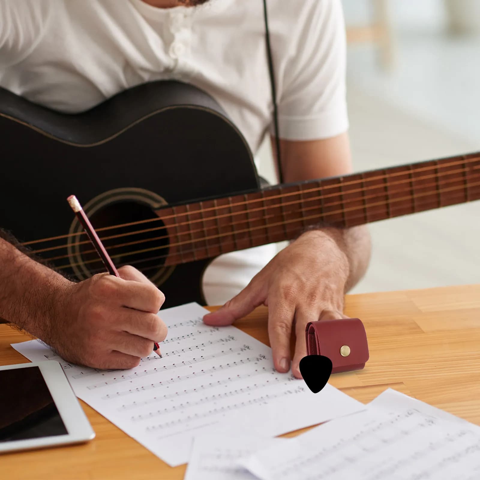 Custodia per plettri in PU per chitarra, compatibile con tutti i plettri per chitarra acustica, elettrica e basso, universale, per plettri di ogni spessore, elegante, per trasporto e conservazione