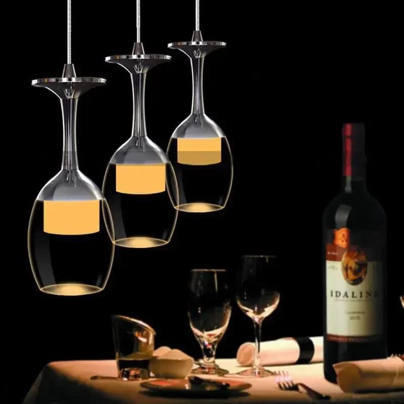 GEFENSI Moda moderna Bar Caffetteria Ristorante Lampada a sospensione semplice a LED Nordico Creativo Vetro di vino Decorazione a sospensione Luce Fi