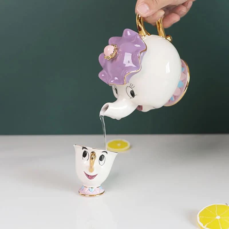 In-Stock Teapot Cute Cartoon Beauty And The Beast Coffee Pots Mug Mrs Potts Chip Cup Tea Cup Pots One Tea Set Home Decor Ornamen