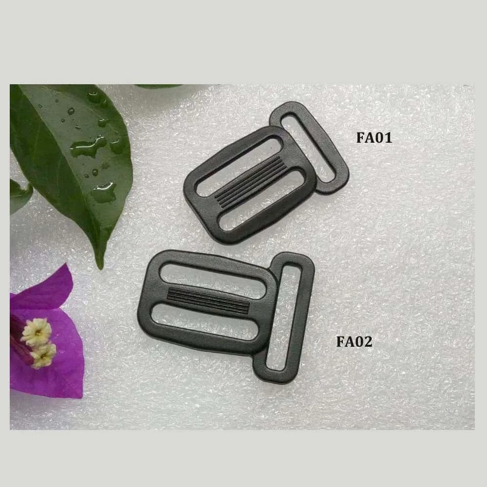 100 Pz/pacco Plastica Multi-fonction Slider Tri-Glide Regolare Fibbie Collare per cani Imbracatura Zaino Cinghie Borsa Parti