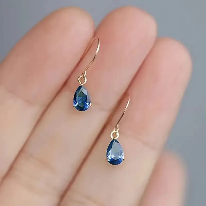 Elegant drop-shaped earrings, - stylish and luxurious, suitable for women and girls