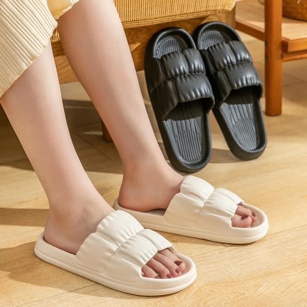 Fashion EVA Cloud Slippers Soft Sole Non-slip Platform Sole Slippers Breathable Thick Home Slipper Summer
