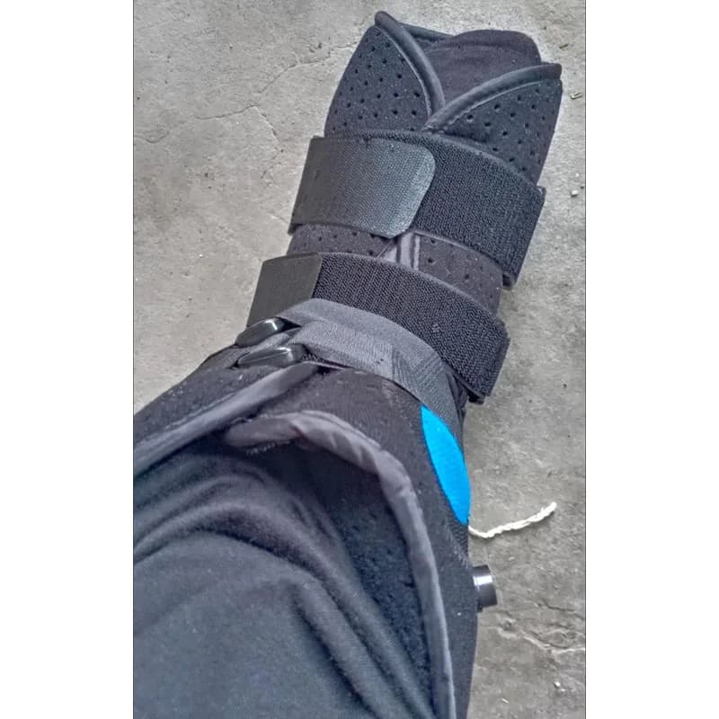 1 Pezzo Stivale Medico Gonfiabile Air Walker - Tutore Gonfiabile per Lesioni dell'Anteriore o del Metatarso, Distorsioni della Caviglia, Fratture del Piede, Riabilitazione