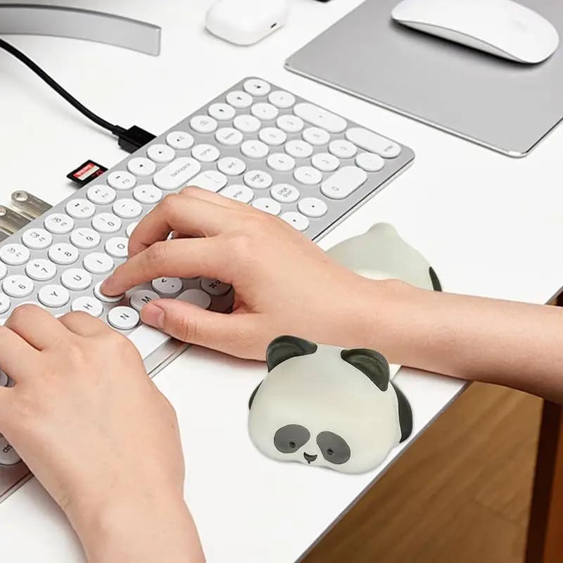 Supporto per il polso del computer Cuscinetto per il polso a forma di animale Cuscinetto in schiuma imbottito portatile con design confortevole per letto da viaggio per giocatori da ufficio
