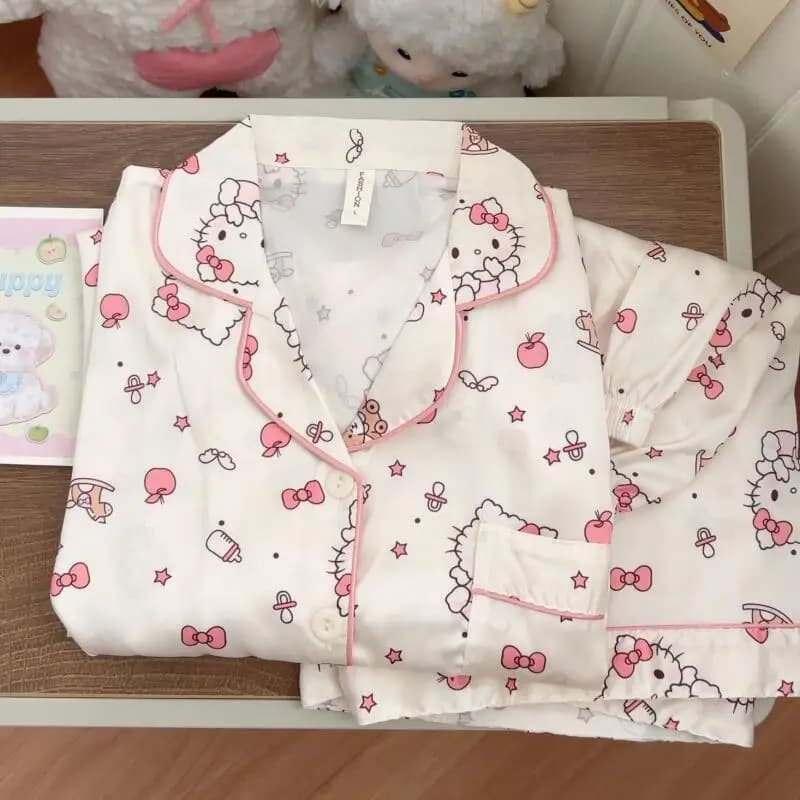Set pigiama estivo Sanrio Hello Kitty, camicia da notte da donna, pantaloncini, pigiama a maniche corte, camicia da notte con simpatici cartoni animati, abbigliamento per la casa per studenti