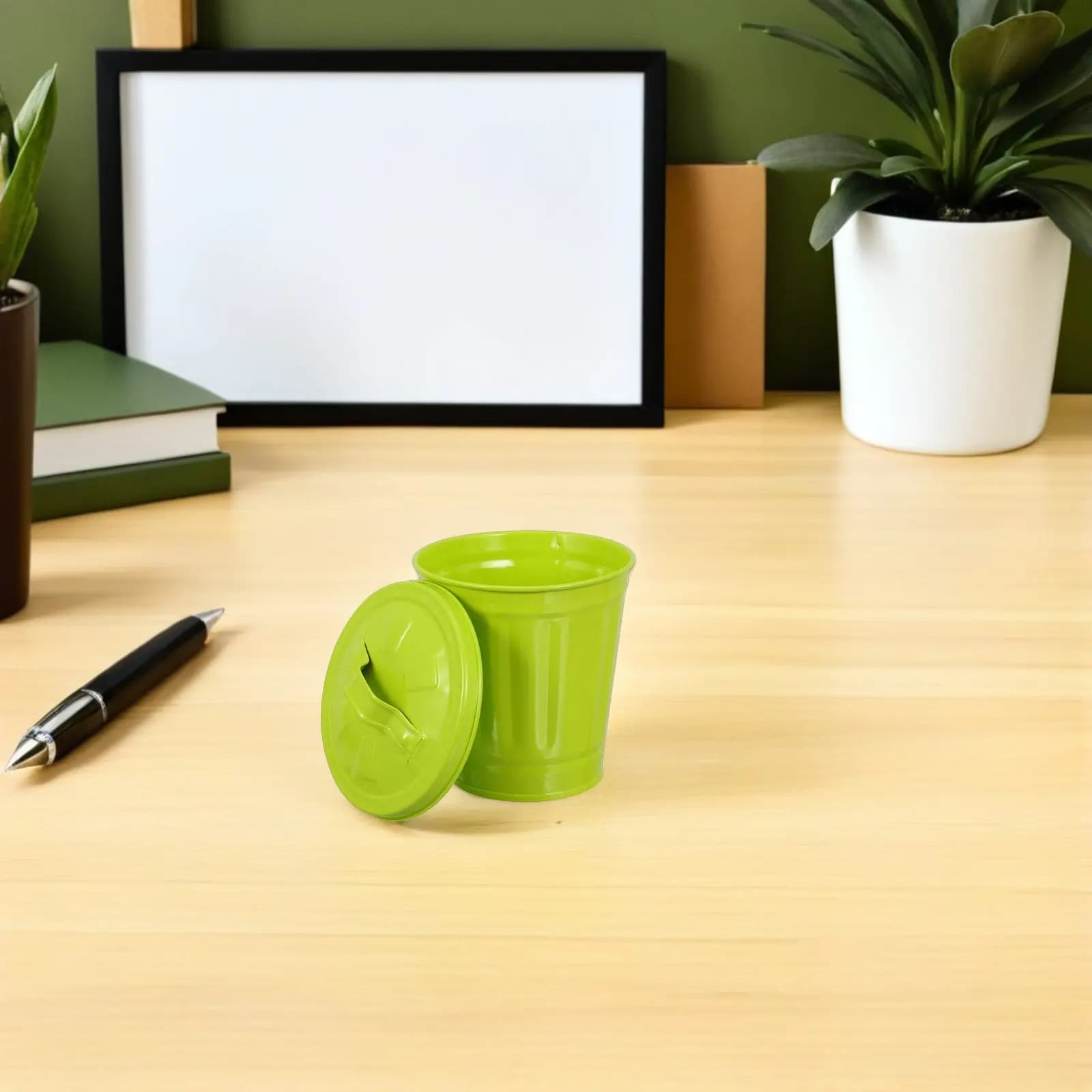 Set di 3 Mini Cestini in Metallo con Coperchio, Piccoli Contenitori in Ferro Zincato, Organizer da Scrivania, Porta Pennelli da Trucco, Porta Piante Succulente