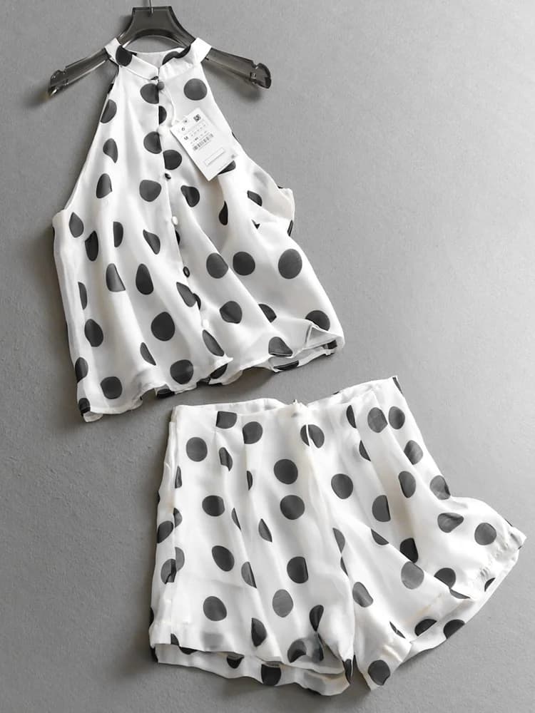Completo Estivo da Donna con Top Senza Maniche a Pois e Blocchi di Colore, Pantaloncini a Gamba Larga, Outfit Alla Moda